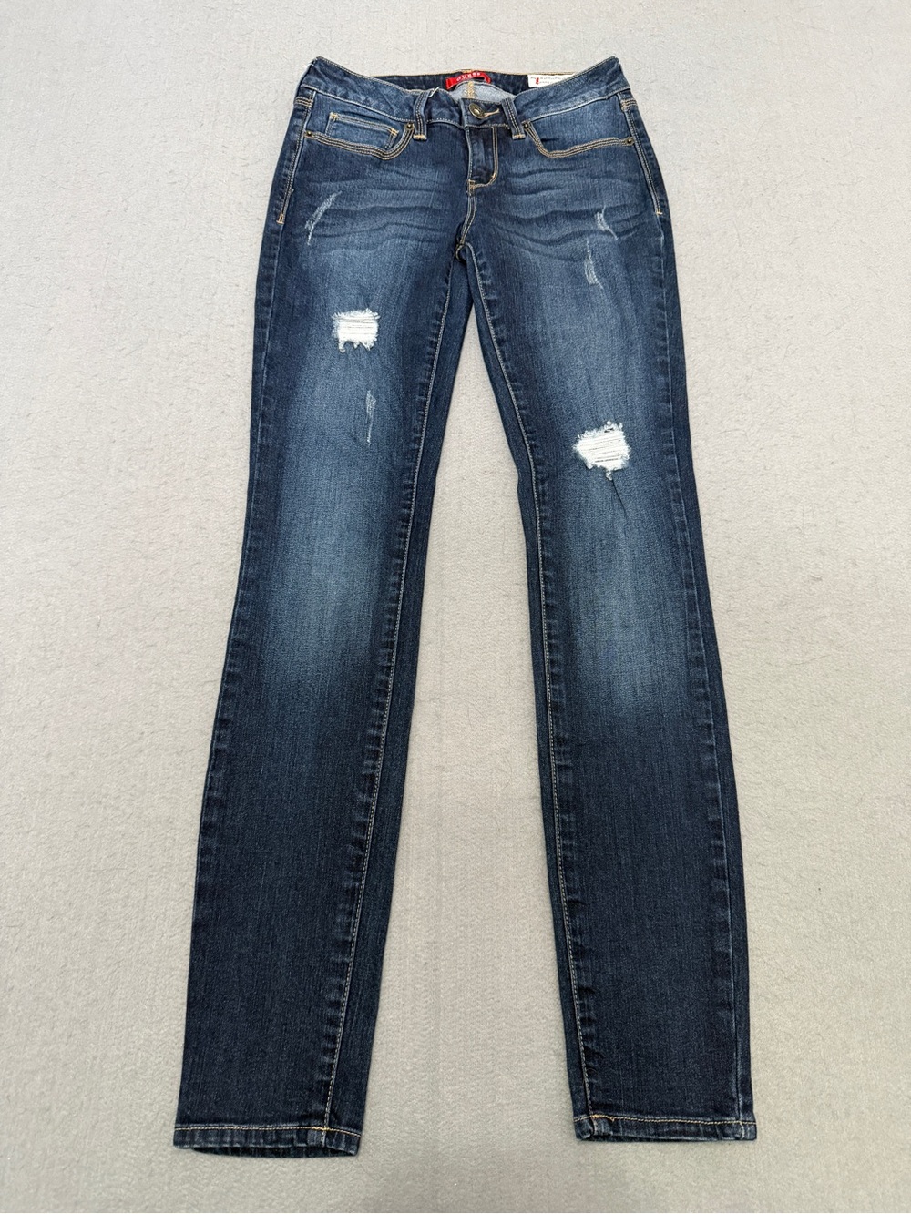 Women’s Guess Vienna Curvy Fit Jeans Size 28 Medium Rise